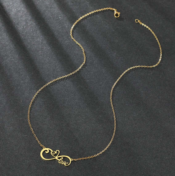 Collar de mujer con corazón infinito