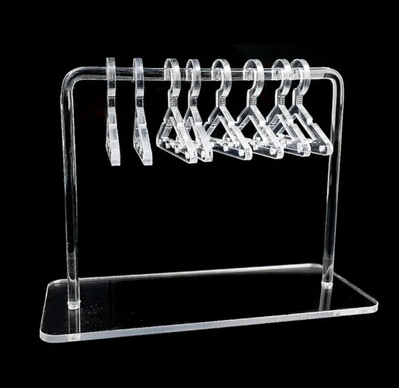 8 Pc Clear Hanger Shaped Earrings Display