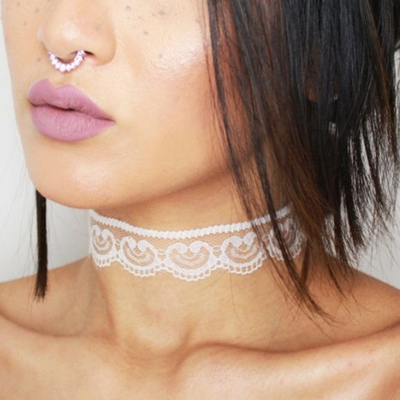 White Vintage Women Lace Choker