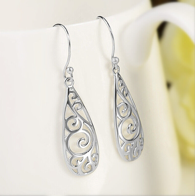 Elegant Silver Dangle Women Earring