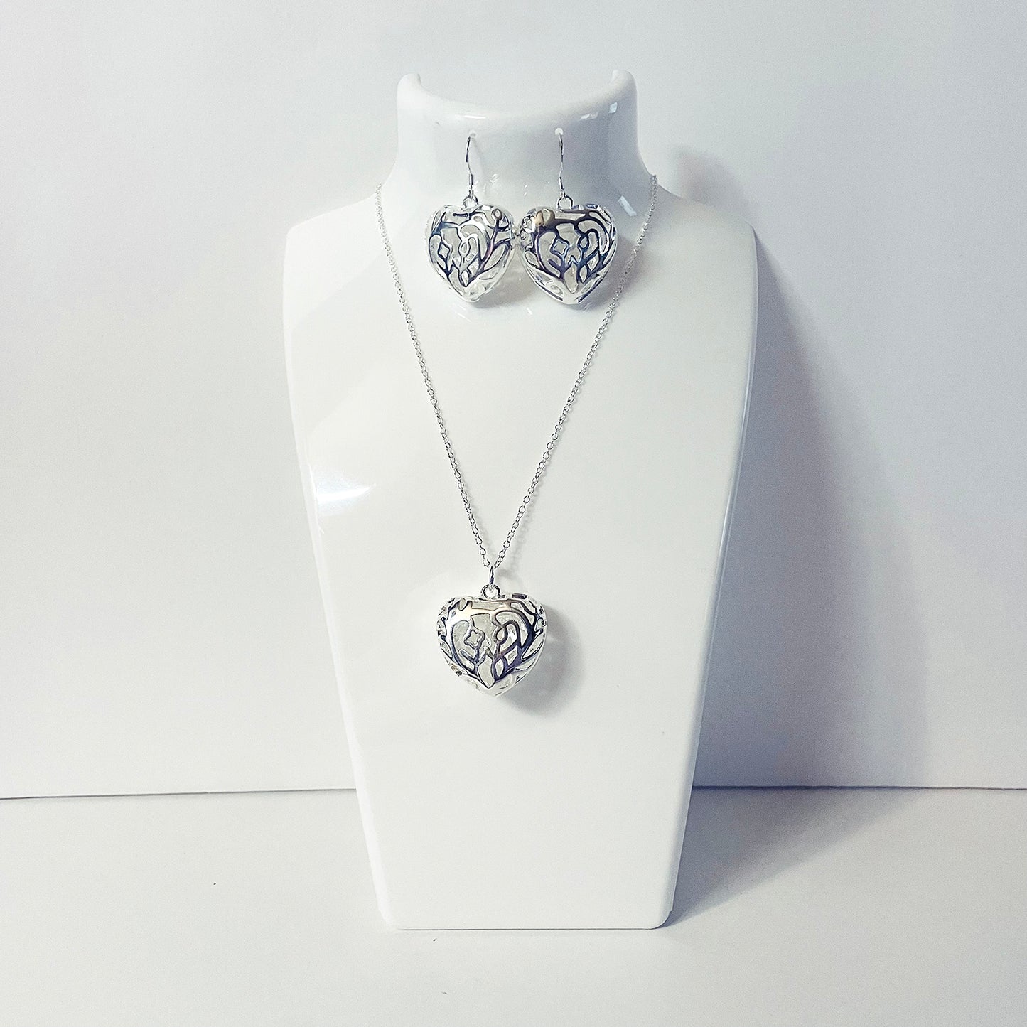 Heart Elegant Necklace & Earring Set